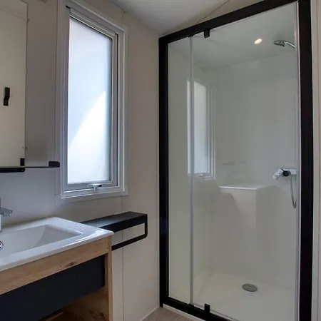 Mobil Confortable Avec Terrasse à - Api-1-52-1067